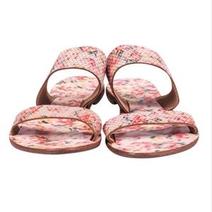 Joie a la plage Pink floral double strap sandals